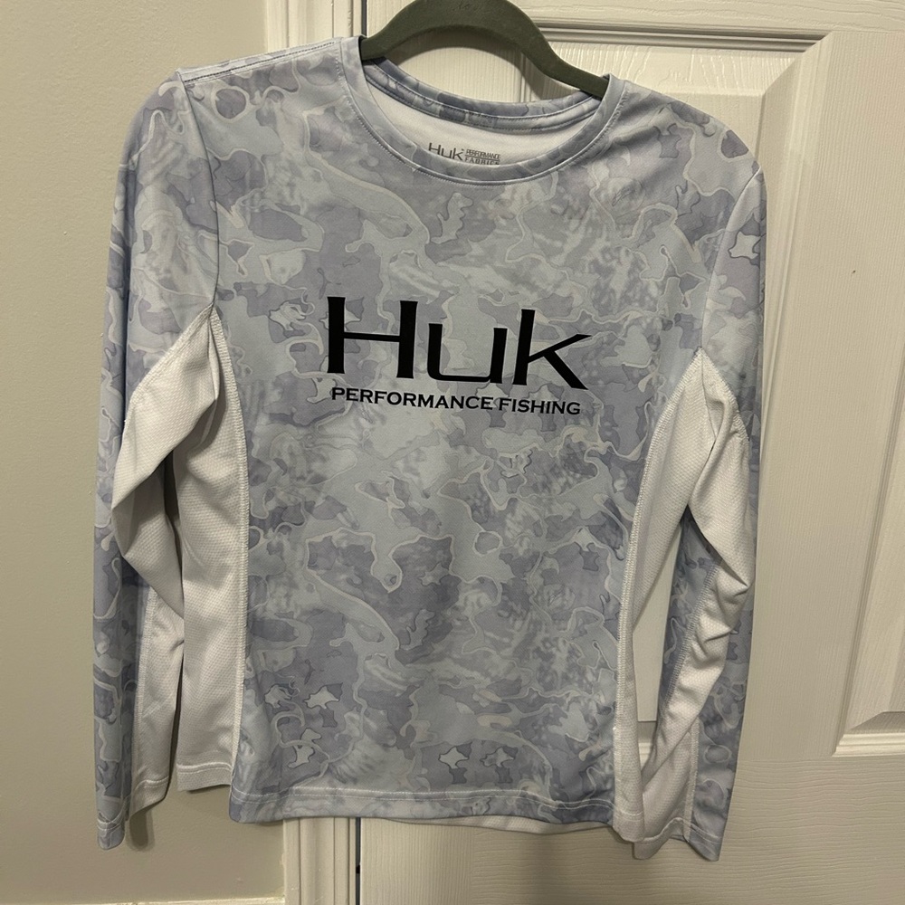 Huk Fishing Long Sleeve!!
